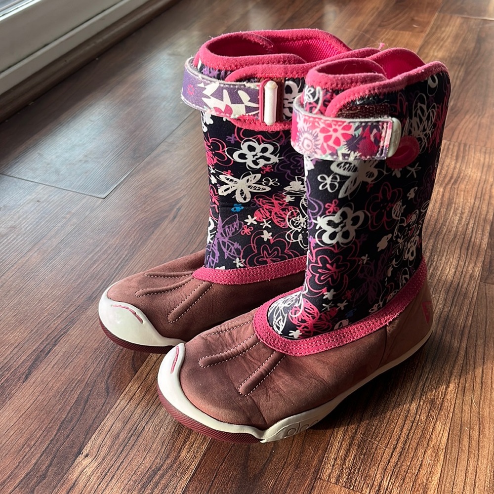 Plae Thandi Boots